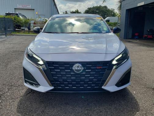 Gray Sky Pearl 2025 Nissan Altima SR FWD
