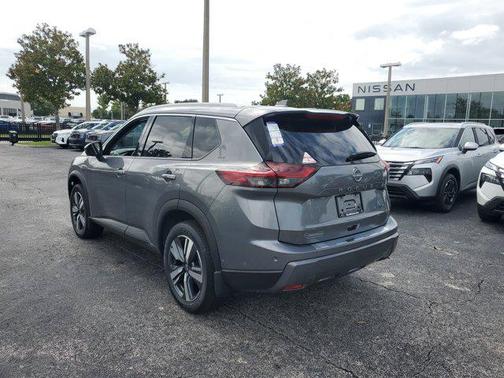2025 Nissan Rogue SL