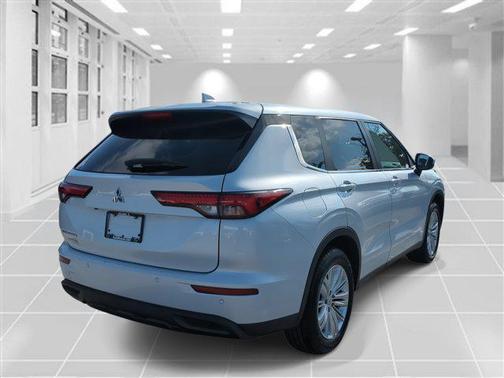 2022 Mitsubishi Outlander ES 2.5 2WD