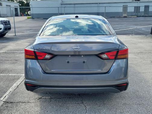 Gun Metallic 2026 Nissan Altima SV FWD