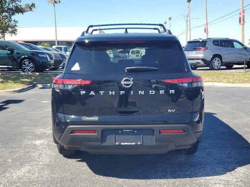2022 Nissan Pathfinder SV 2WD