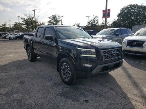 2024 Nissan Frontier SL