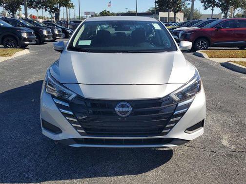 2025 Nissan Versa 1.6 SV