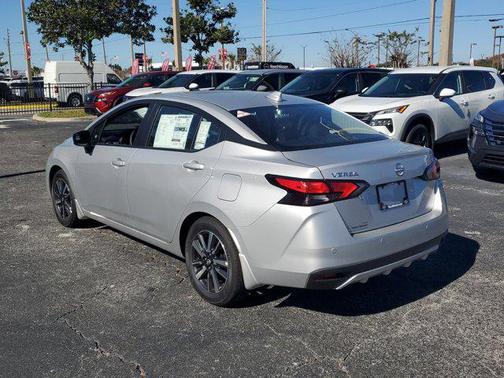 2025 Nissan Versa 1.6 SV