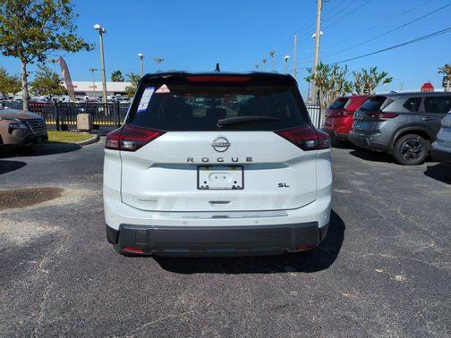 2025 Nissan Rogue SL