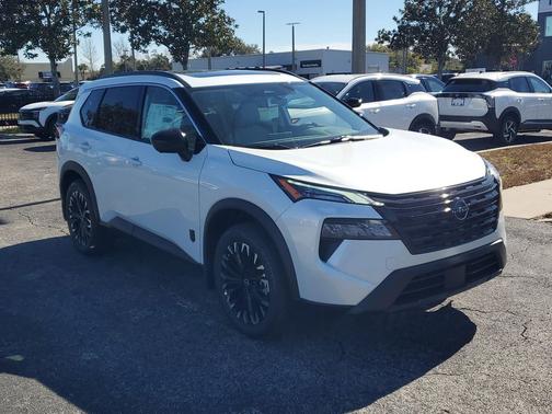 Everest White Pearl Tricoat 2026 Nissan Rogue Dark Armor