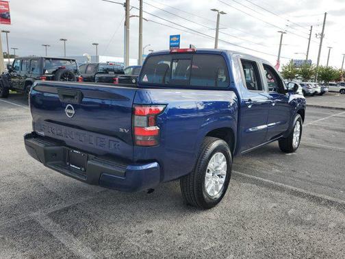 2022 Nissan Frontier SV