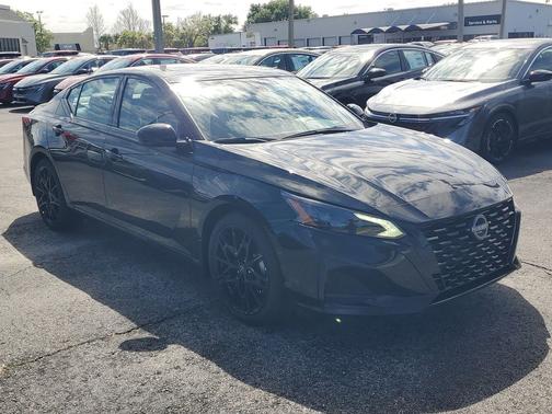 Super Black 2026 Nissan Altima SR FWD