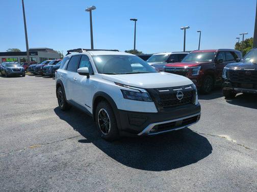 2025 Nissan Pathfinder Rock Creek 4WD