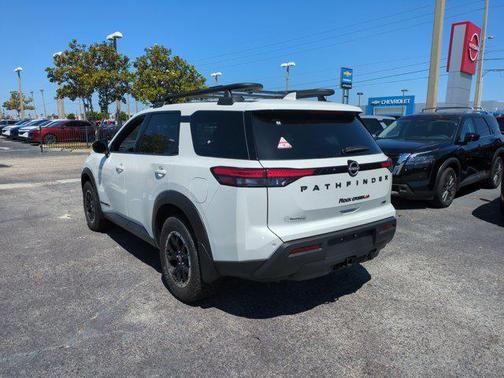 2025 Nissan Pathfinder Rock Creek 4WD