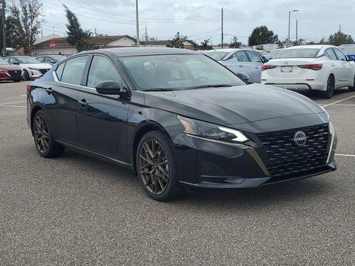 2025 Nissan Altima SR FWD