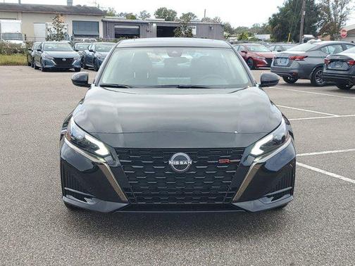 2025 Nissan Altima SR FWD