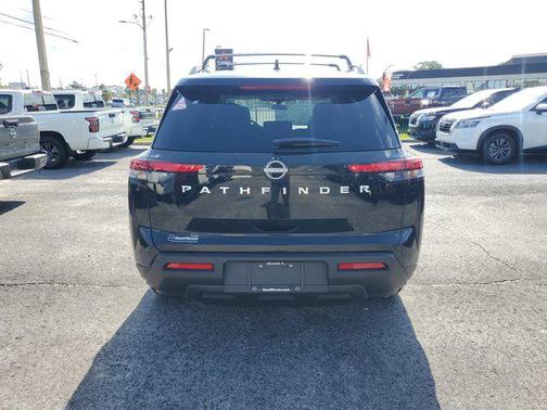 2025 Nissan Pathfinder SV FWD