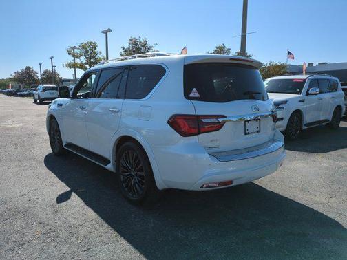 2024 INFINITI QX80 SENSORY AWD