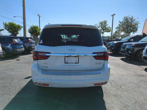 2024 INFINITI QX80 SENSORY AWD