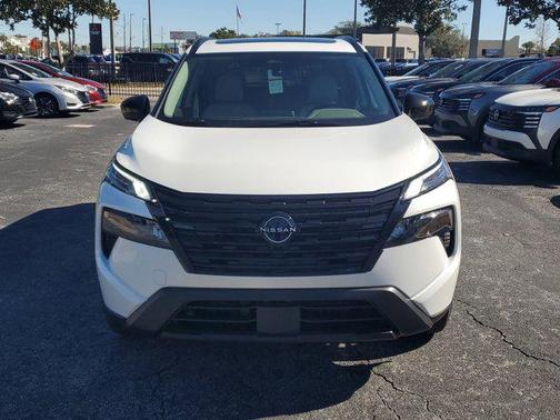 Everest White Pearl Tricoat 2026 Nissan Rogue Dark Armor