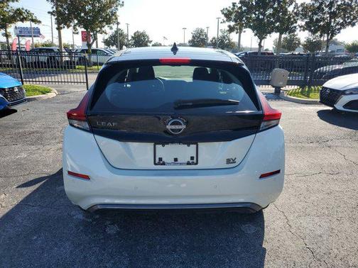 2025 Nissan Leaf SV PLUS