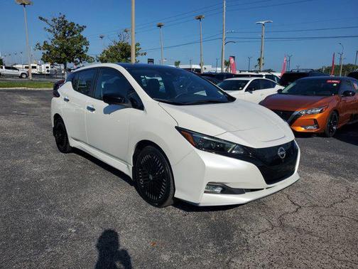 2025 Nissan Leaf SV PLUS