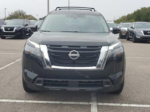 2025 Nissan Pathfinder SV FWD