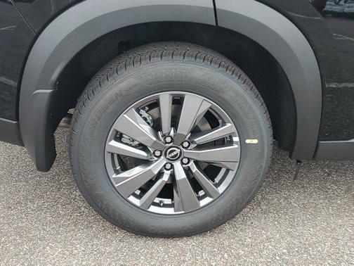 2025 Nissan Pathfinder SV FWD