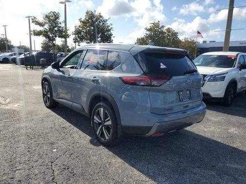 2024 Nissan Rogue SL