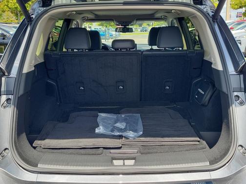 Gun Metallic 2025 Nissan Rogue SL