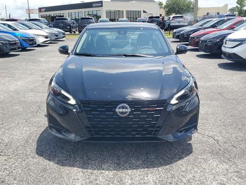 Super Black 2026 Nissan Altima SR FWD