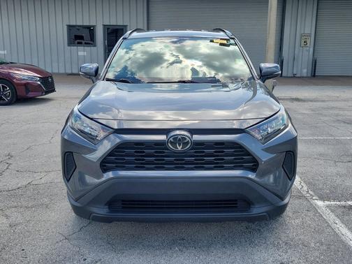 Magnetic Gray Metallic 2021 Toyota RAV4 LE