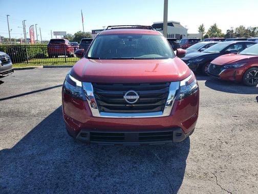 2025 Nissan Pathfinder SV FWD