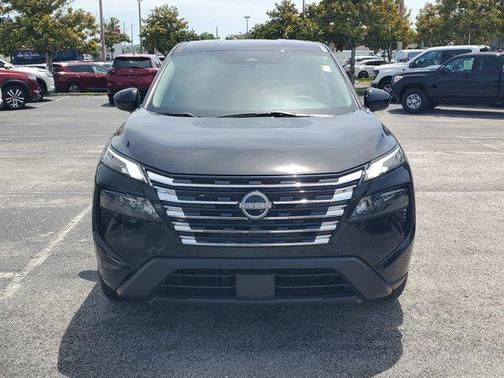 Super Black 2024 Nissan Rogue SV
