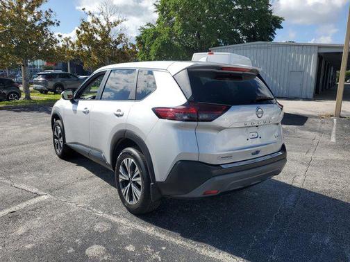2022 Nissan Rogue SV