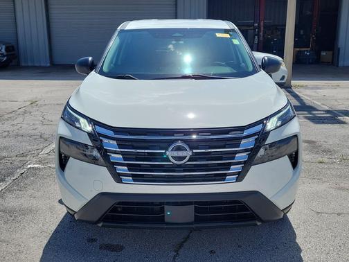 Glacier White 2024 Nissan Rogue S