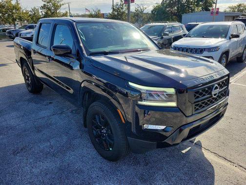 2023 Nissan Frontier SV