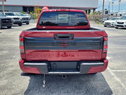 Cardinal Red Metallic Tricoat 2025 Nissan Frontier PRO-X