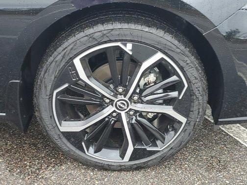 2025 Nissan Altima SR FWD