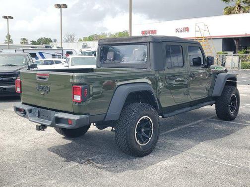 2022 Jeep Gladiator Sport