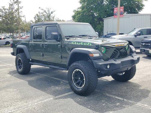 2022 Jeep Gladiator Sport