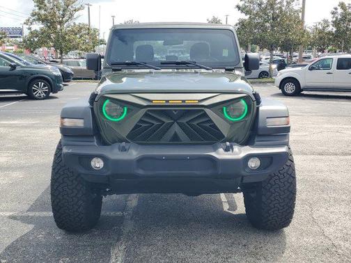 2022 Jeep Gladiator Sport