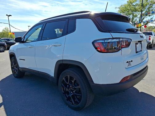 2022 Jeep Compass Altitude