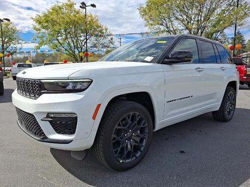 2025 Jeep Grand Cherokee Summit