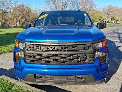 2022 Chevrolet Silverado 1500 Custom