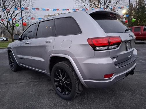 2020 Jeep Grand Cherokee Altitude