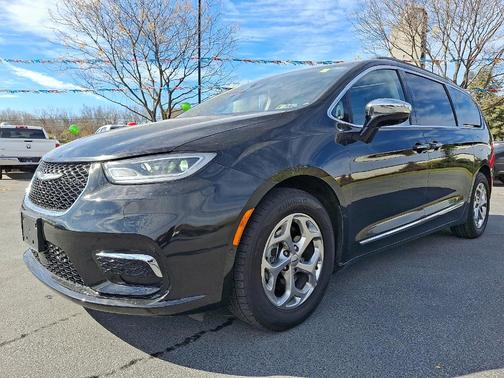 2022 Chrysler Pacifica Limited