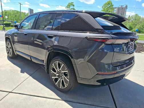 2025 Jeep Wagoneer S Limited