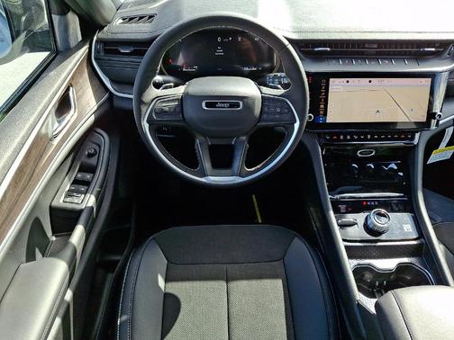 2026 Jeep Grand Cherokee Altitude 4x4