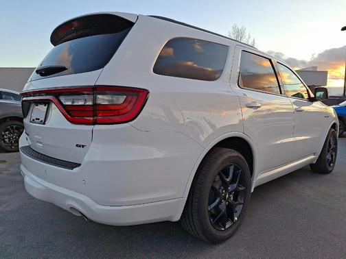 2026 Dodge Durango GT HEMI V8