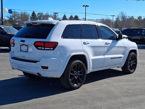 2022 Jeep Grand Cherokee WK Laredo