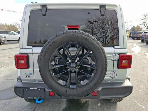 2024 Jeep Wrangler 4xe Sahara
