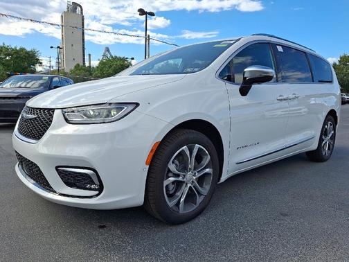 2026 Chrysler Pacifica Pinnacle