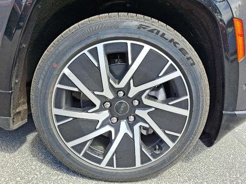 2025 Jeep Wagoneer S Limited